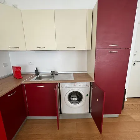 Romolo 24-trieste Center *