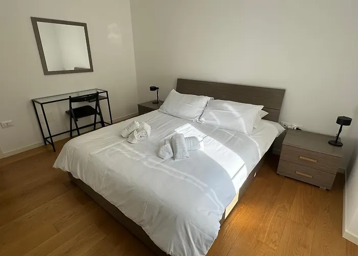 Romolo 24-trieste Center